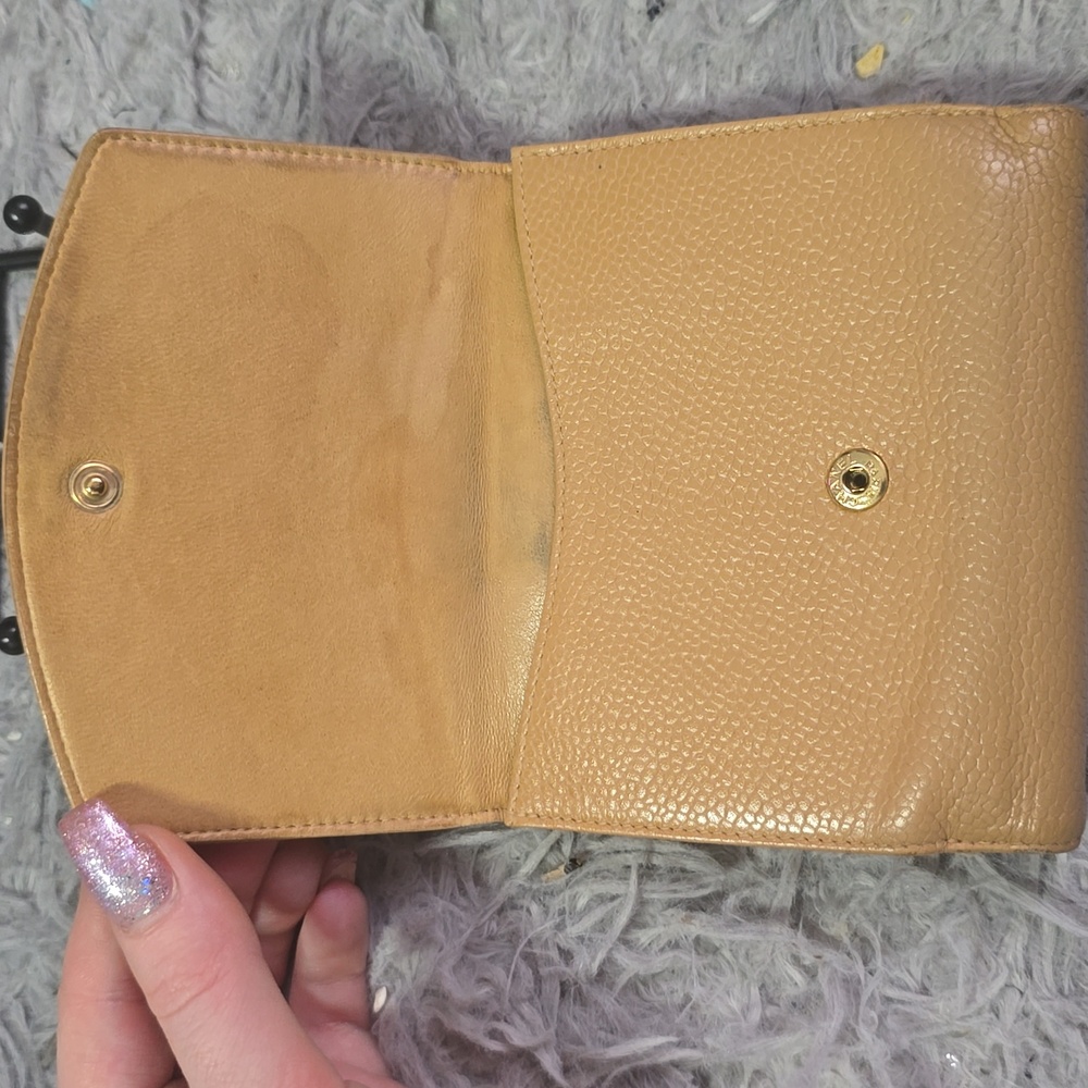 Chanel Tan CC Small Compact Double Snap Wallet (GUC)(COA)✨️🤎✨️ - Picture 3 of 10